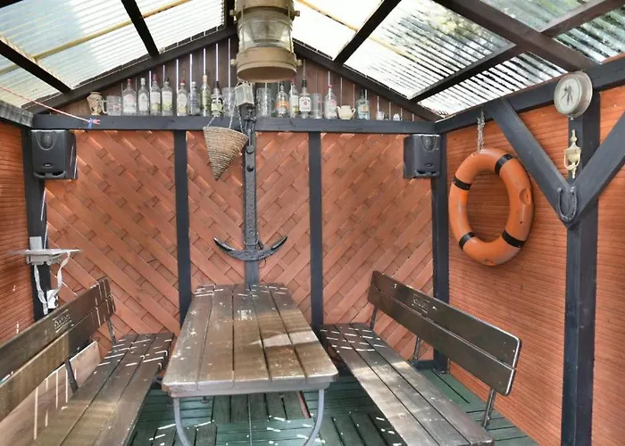 Marynarski Z Kominkiem Lägenhet *